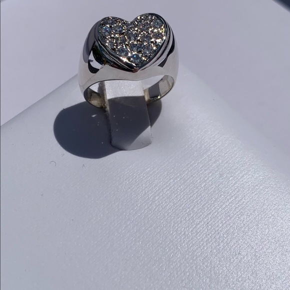 Beautiful Hart Ring With Hi End Cubic Zirconium ❤️ - Picture 9 of 12